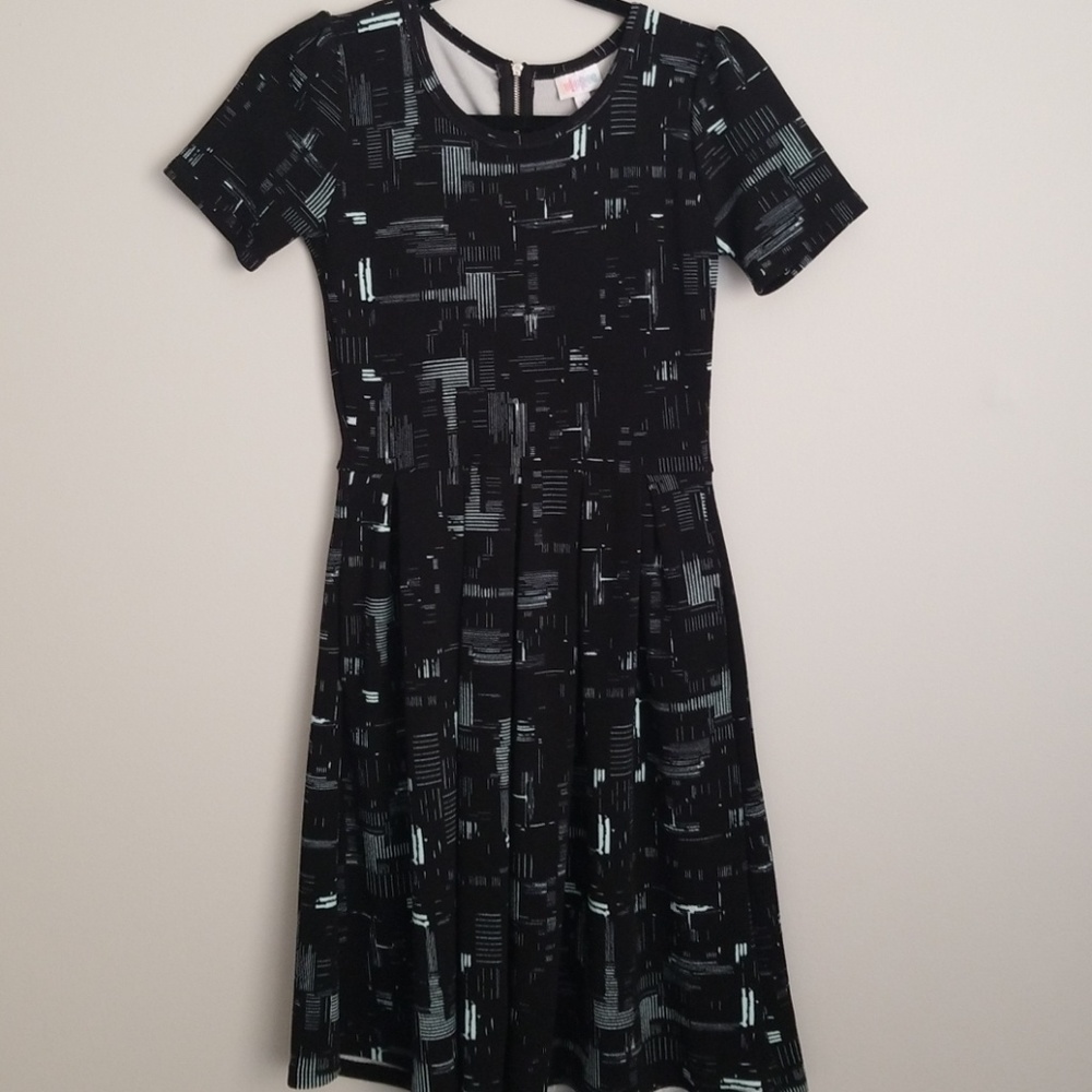 *POCKETS* Line Pattern Sleeved Dress
